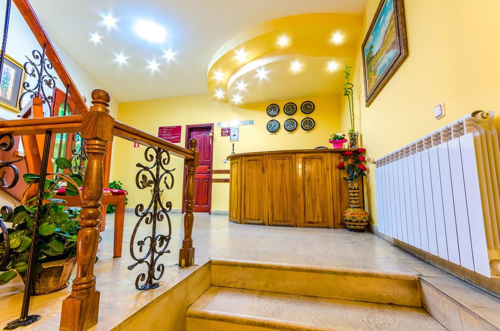 Hotel Cosmos Asenovgrad Exterior foto
