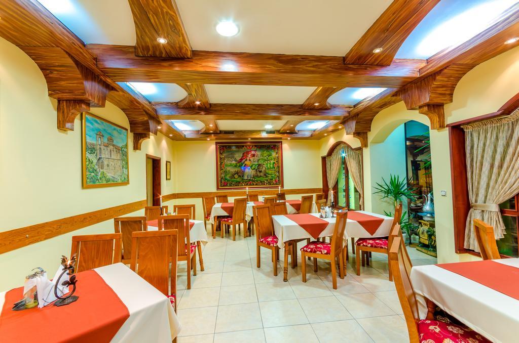 Hotel Cosmos Asenovgrad Exterior foto